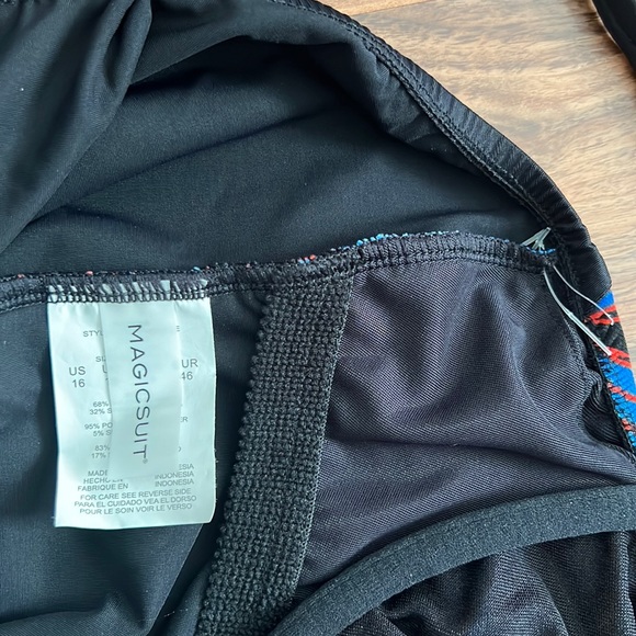 NWOT Magicsuit Hot Line Lisa - Picture 12 of 15